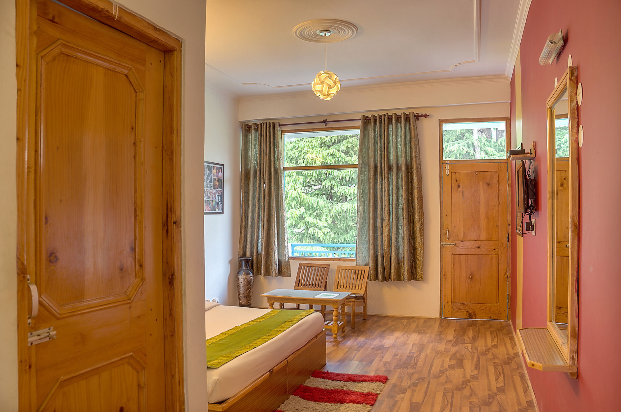 Treebo Trend Celebriti Manali Otel Vashist Dış mekan fotoğraf