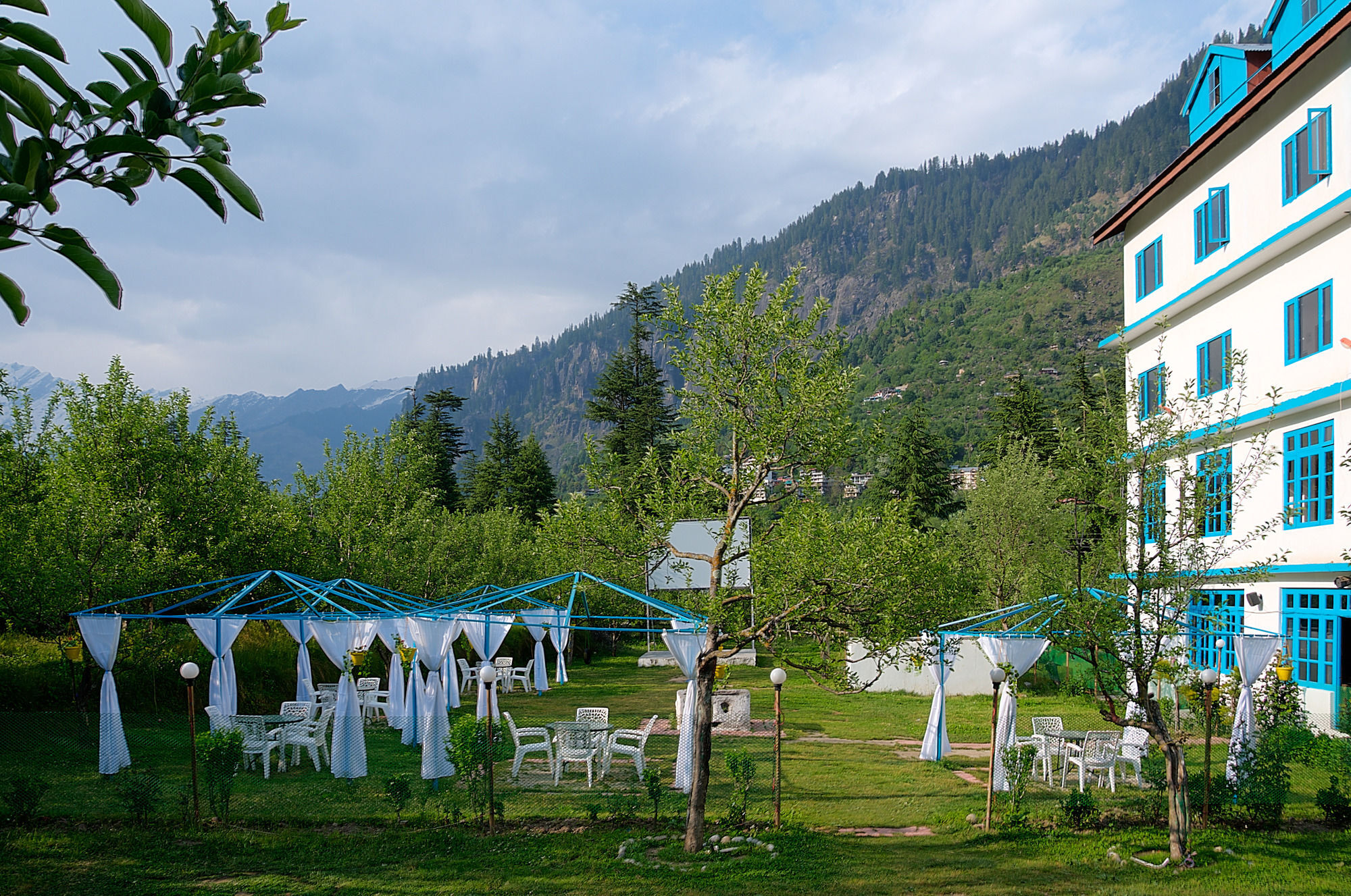 Treebo Trend Celebriti Manali Otel Vashist Dış mekan fotoğraf